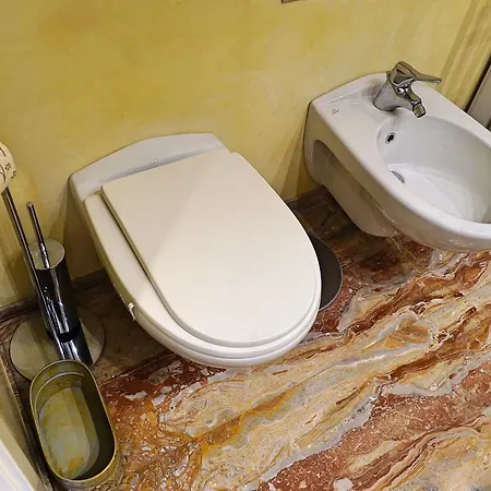 Apartman Studio Conciliazione / Pagano *